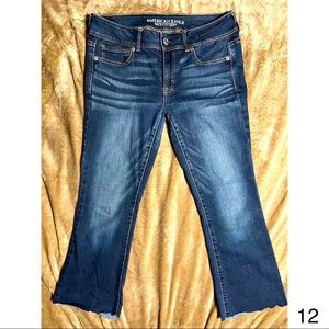 American Eagle Stretch Capris Size 8